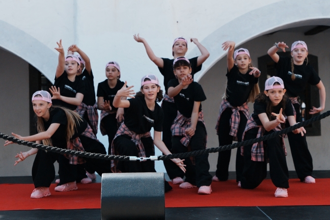 D_22DanceStucio00006.jpeg